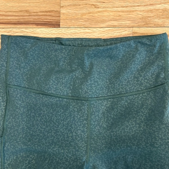 Athleta green Leggings with pockets - Picture 2 of 6